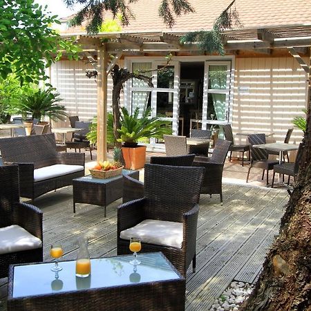 Fasthotel Toulon Cuers Zewnętrze zdjęcie