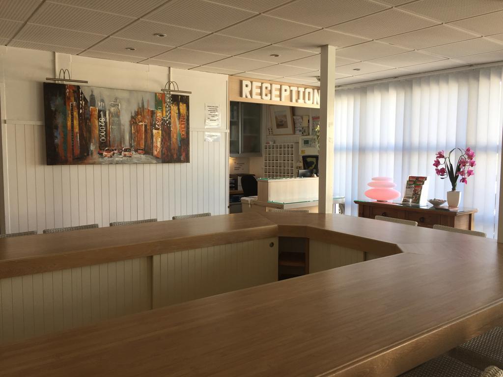 Fasthotel Toulon Cuers Zewnętrze zdjęcie