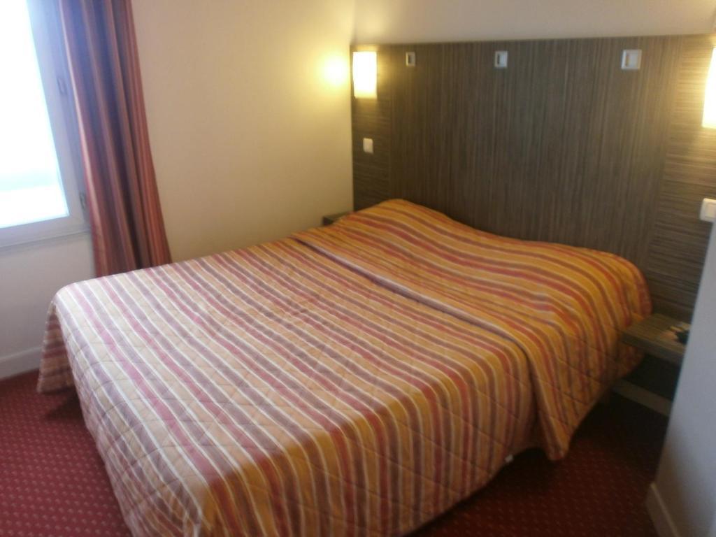Fasthotel Toulon Cuers Zewnętrze zdjęcie