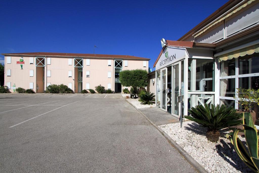 Fasthotel Toulon Cuers Zewnętrze zdjęcie